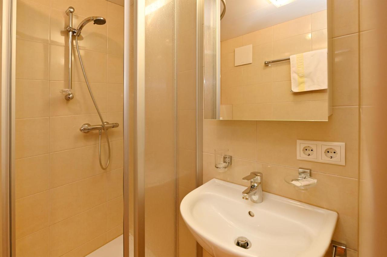 Hotel Montabella Schruns Luaran gambar